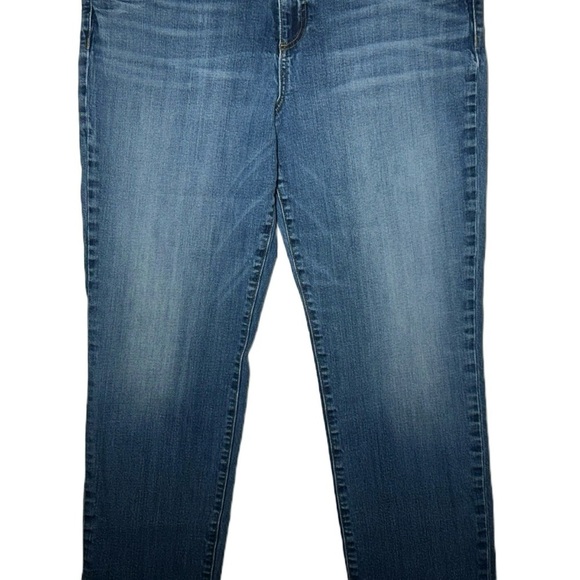 NWT Kut from the Kloth Catherine Mid Rise Boyfriend Jeans in Stretch Denim, 16. - Picture 9 of 15
